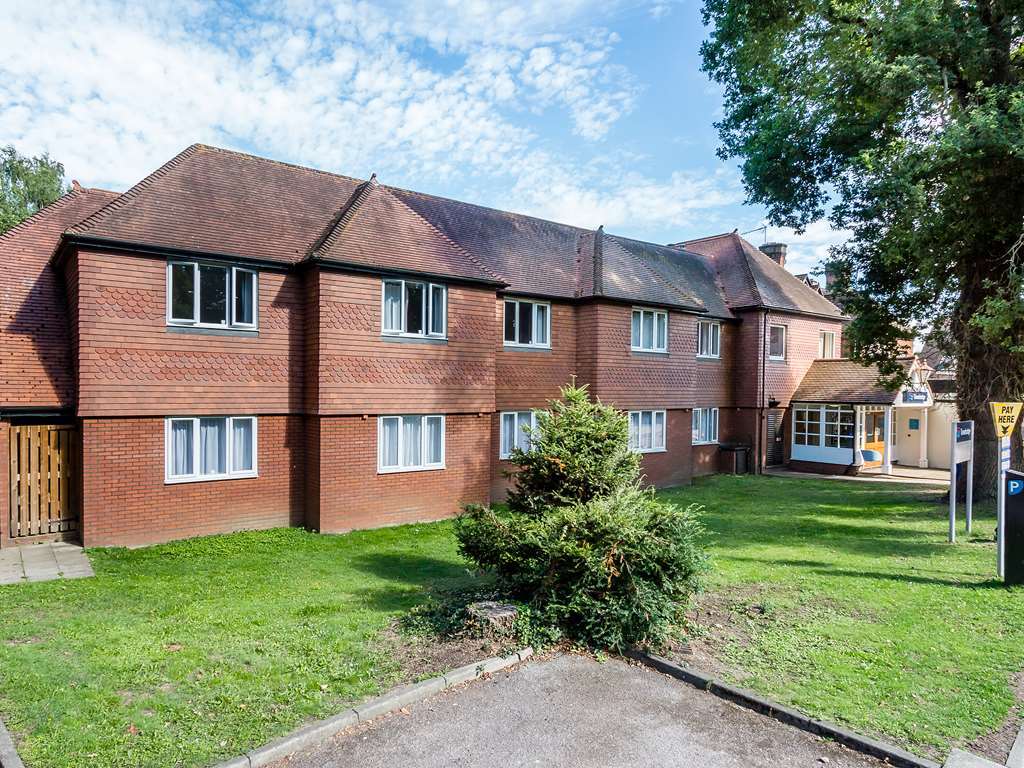 Travelodge Walton On Thames Ngoại thất bức ảnh