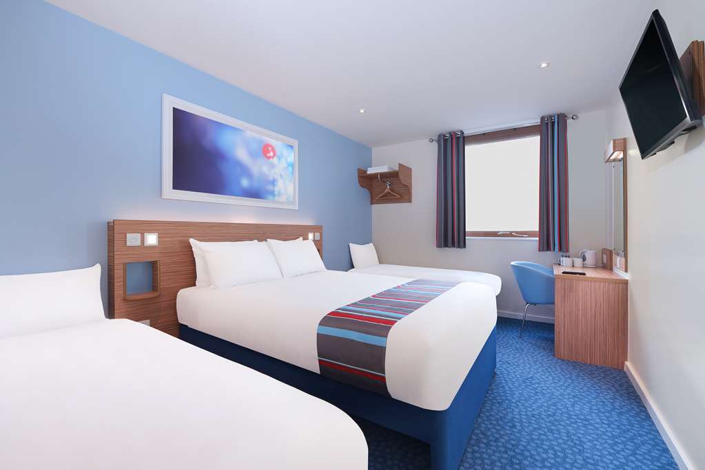Travelodge Walton On Thames Phòng bức ảnh