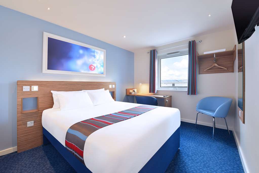 Travelodge Walton On Thames Phòng bức ảnh